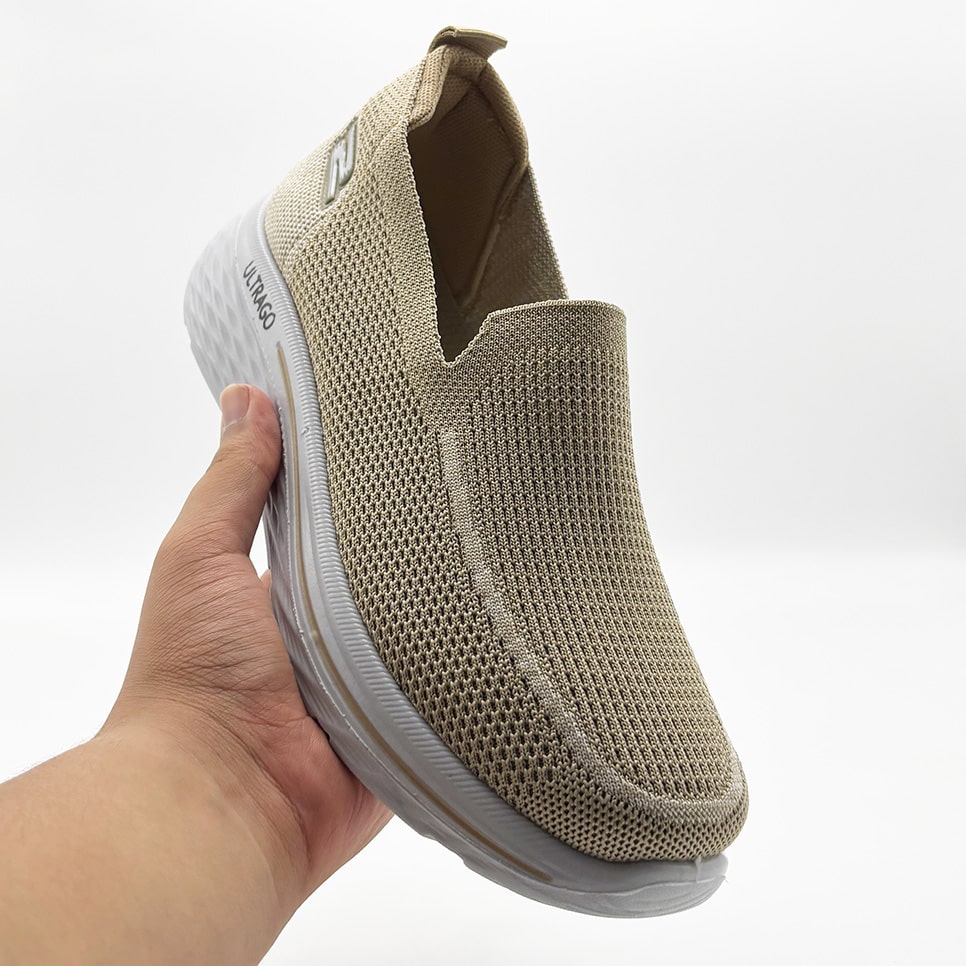 حذاء مستورد خامة ممتازة (Chaussure Go walk)